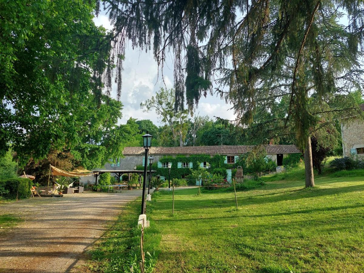 Le PuyMoulin De Monpoisson住宿加早餐旅馆 外观 照片