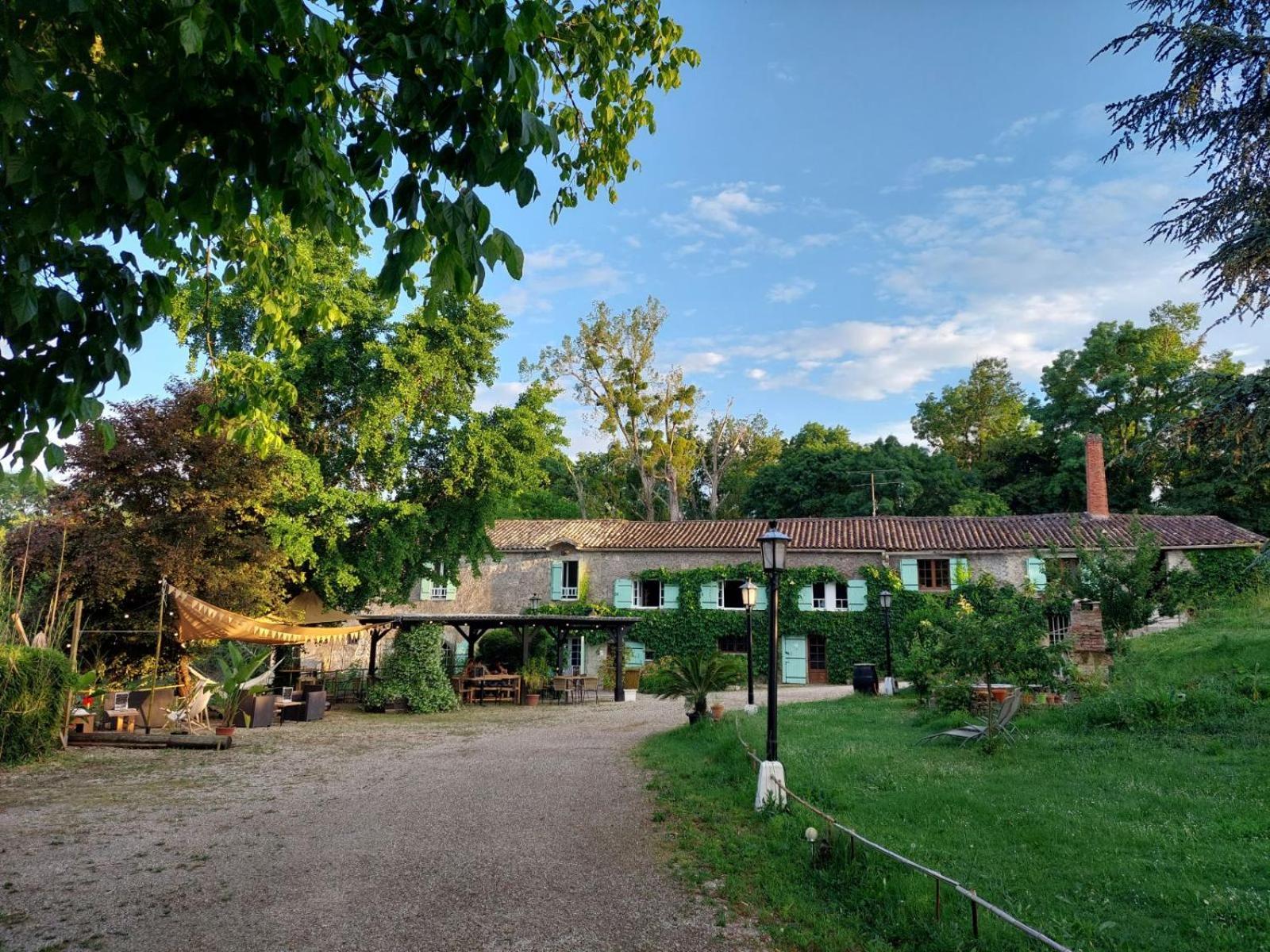 Le PuyMoulin De Monpoisson住宿加早餐旅馆 外观 照片